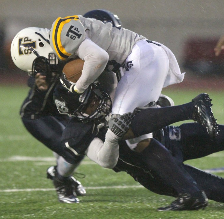 Shoemaker vs Stony Point Football